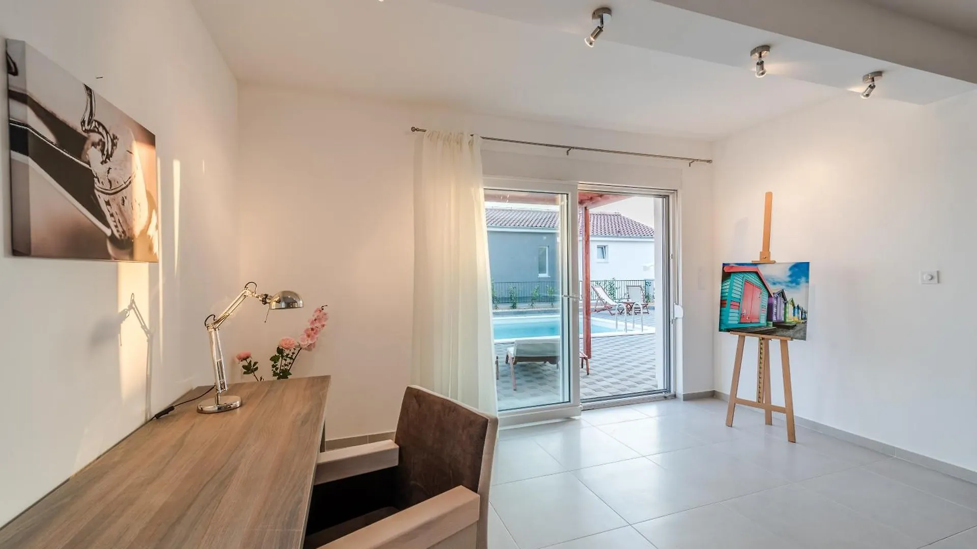 Luxury Escape With Swimming Pool & Modern Design Villa Debeljak
