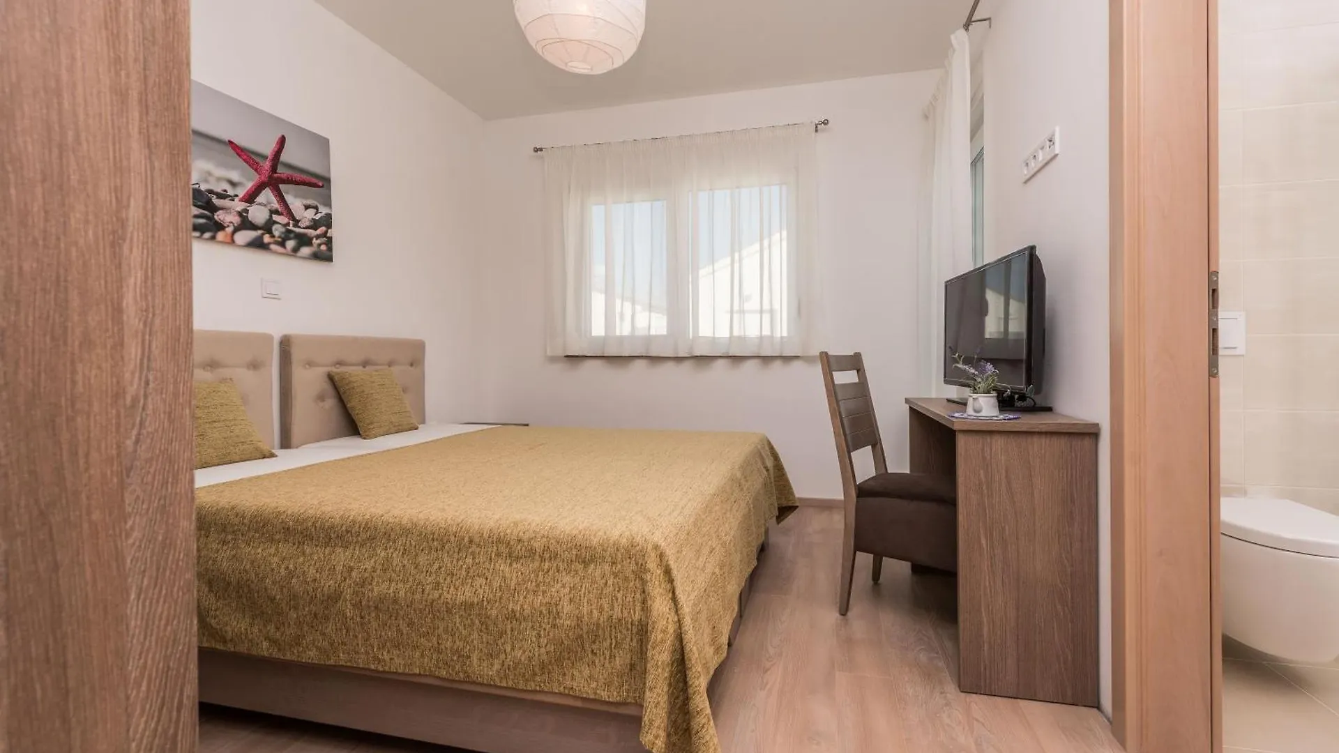 Luxury Escape With Swimming Pool & Modern Design Villa Debeljak