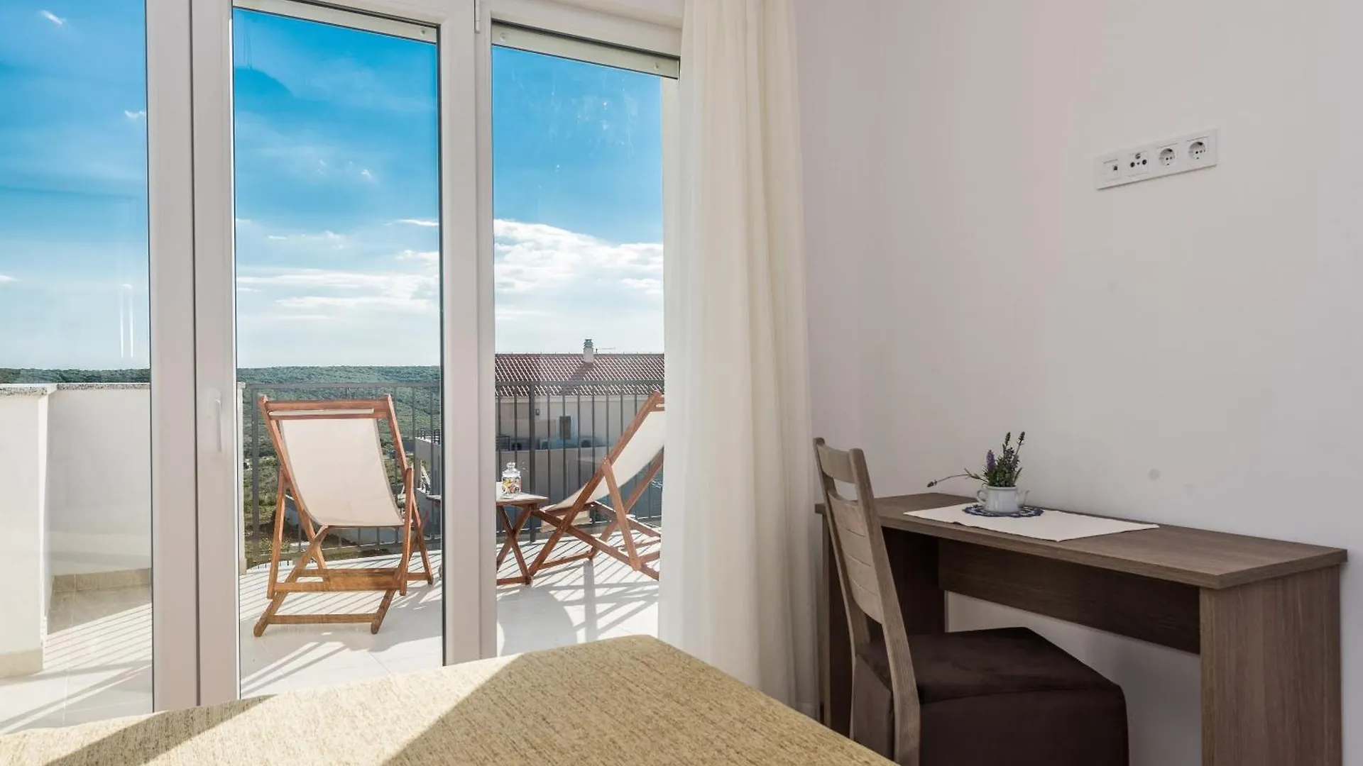 Luxury Escape With Swimming Pool & Modern Design Villa Debeljak